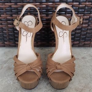 Jessica Simpson Camel platform heeled Sandals!!